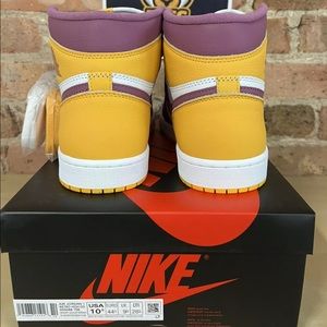 Nike Air Jordan 1 Retro High OG Brotherhood 555088-706  575441-706